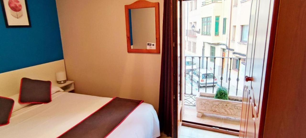 Hospedaje Bar El Gato Del Acueducto Segovia Dış mekan fotoğraf